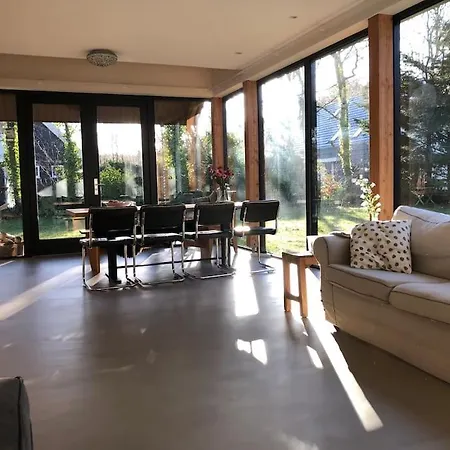 Ecological Wooden 4-bedroom Chalet At Texel *