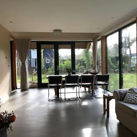 Ecological Wooden 4-bedroom Chalet At Texel